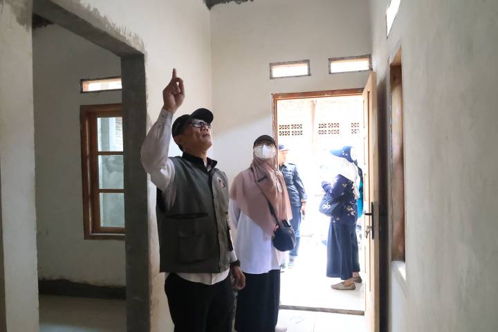 Featured image of post Bedah Rumah Gerendeng Karawaci Rampung, Warga Akhirnya Punya Hunian Layak
