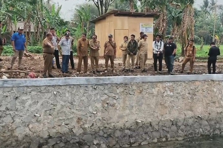 Featured image of post Bupati Tangerang Sisir Titik Banjir Pasar Kemis, Warga Taman Walet Tunggu Solusi Setelah 15 Tahun