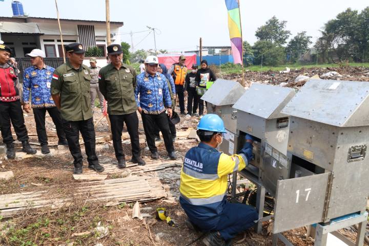 Featured image of post DLH Kota Tangerang Tutup TPS Ilegal Seluas 8.000 Meter Persegi di Panunggangan