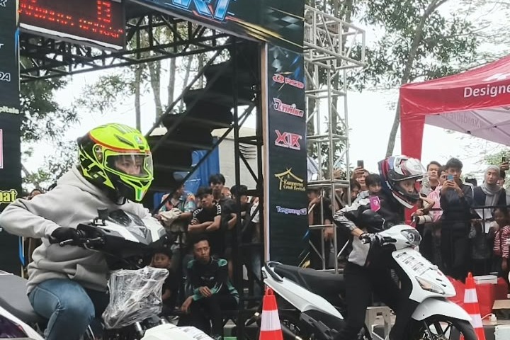 Featured image of post Bupati Tangerang Dorong Kompetisi Drag Bike Jadi Solusi Tekan Balap Liar di Gading Serpong dan Pagedangan