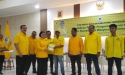 Featured image of post Golkar Kabupaten Tangerang Konsolidasi dan Bagikan SK 29 Pengurus Kecamatan