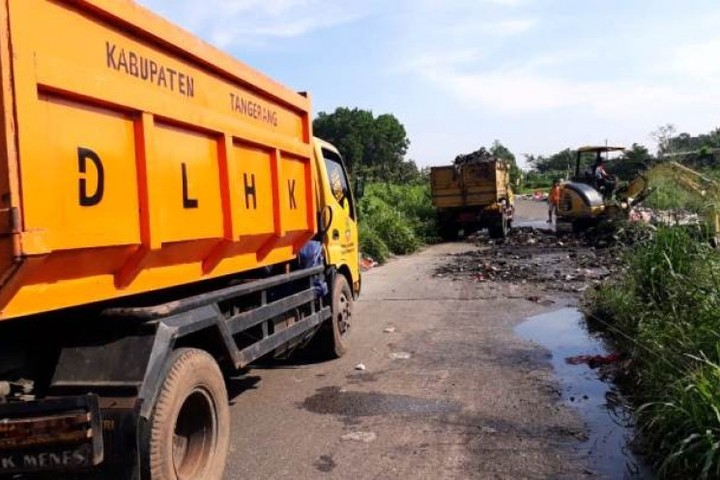 Featured image of post Kenaikan Harga Solar Bikin Pengangkutan Sampah Kabupaten Tangerang Terhambat, Retribusi Baru Tembus Rp9,8 Miliar
