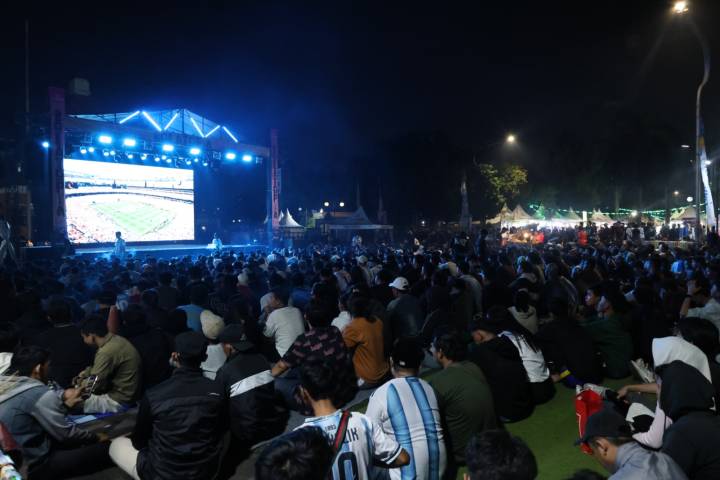 Featured image of post Nobar Gratis Indonesia vs Thailand di Taman Elektrik Kota Tangerang, Doorprize Sepeda Menanti