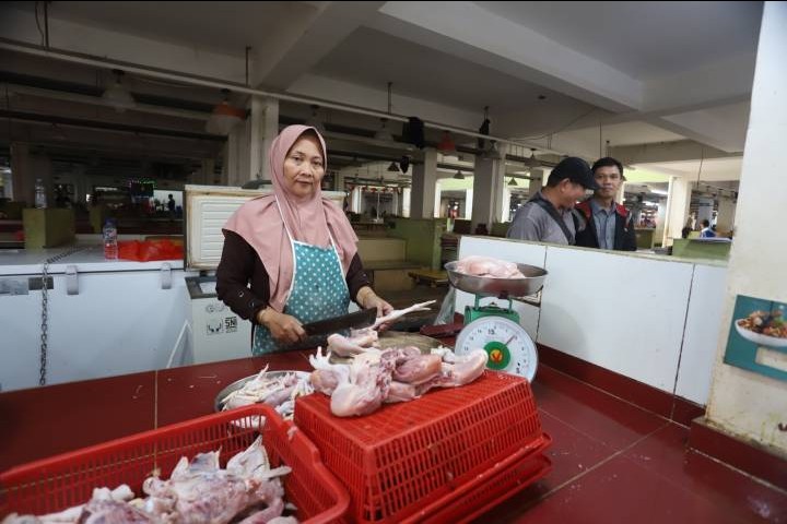 Featured image of post Pemkot Tangerang Pantau Harga Daging Ayam di Pasaran untuk Tekan Inflasi Daerah
