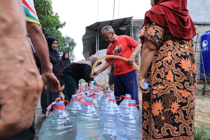 Featured image of post Kekeringan Melanda Sejumlah Wilayah, Pemkot Tangerang Siagakan Suplai Air Bersih 24 Jam