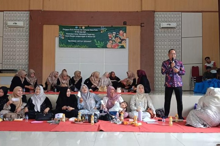 Featured image of post Pengajian Rutin dan Santunan Anak Yatim di Kecamatan Solear, Momentum Pererat Silaturahmi