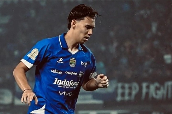 Featured image of post Persib Bandung Resmi Pinjamkan Dion Markx ke Persita Tangerang untuk Musim 2026/2027