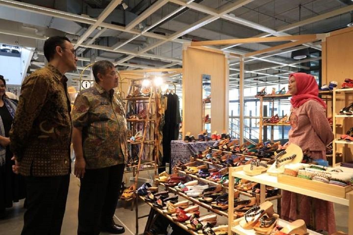 Featured image of post Produk UMKM Kota Tangerang Tembus Ritel Global, Hadir di Teras Indonesia IKEA Alam Sutera
