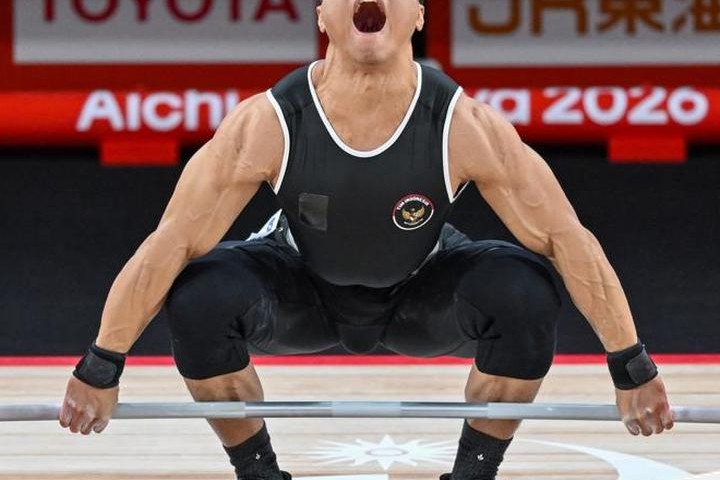 Featured image of post Rahmat Erwin Abdullah Raih Emas Kedua Indonesia di Asian Games 2026, Total Angkatan 366kg Pecahkan Rekor